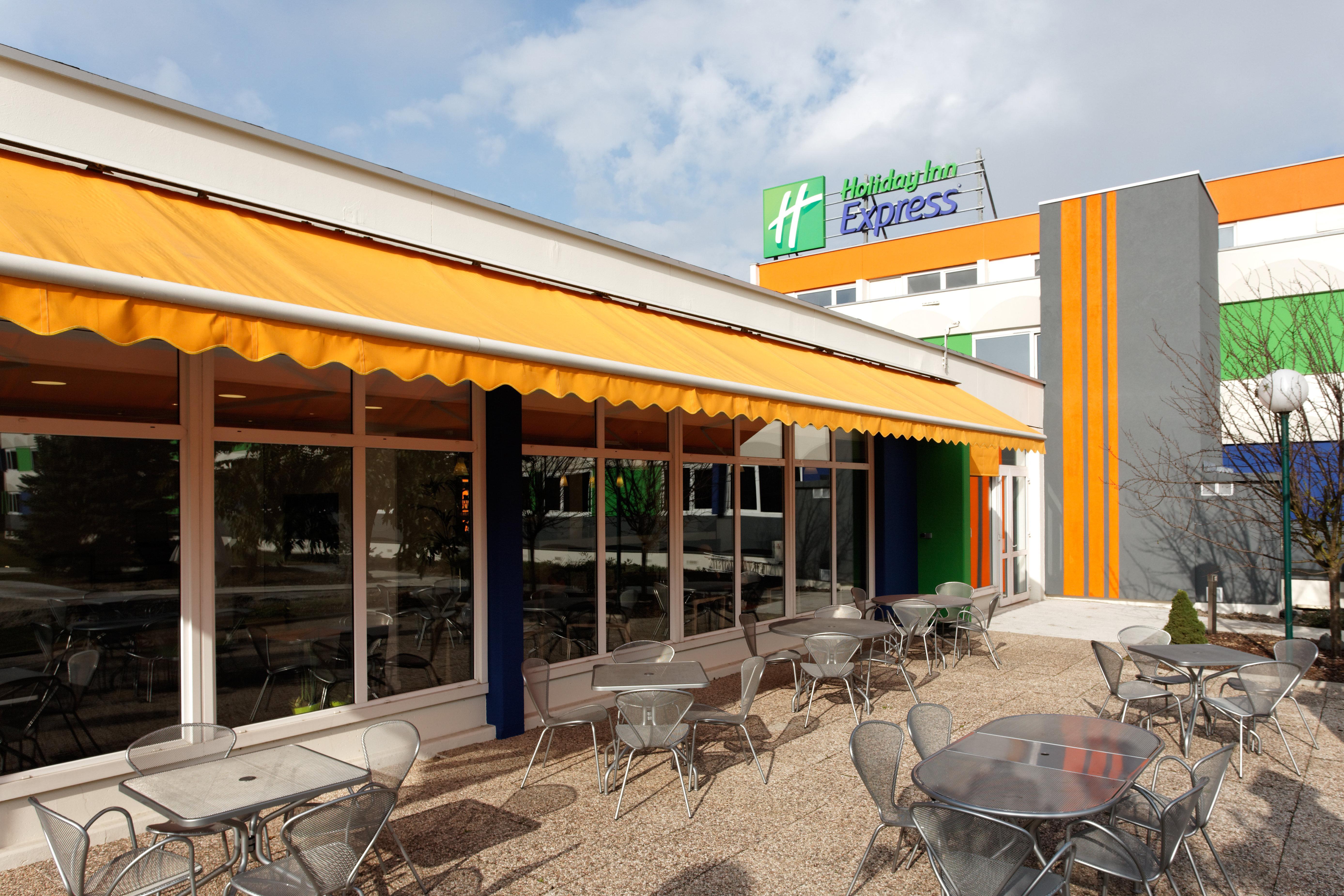 Holiday Inn Express Strasbourg - Sud By Ihg Geispolsheim Esterno foto