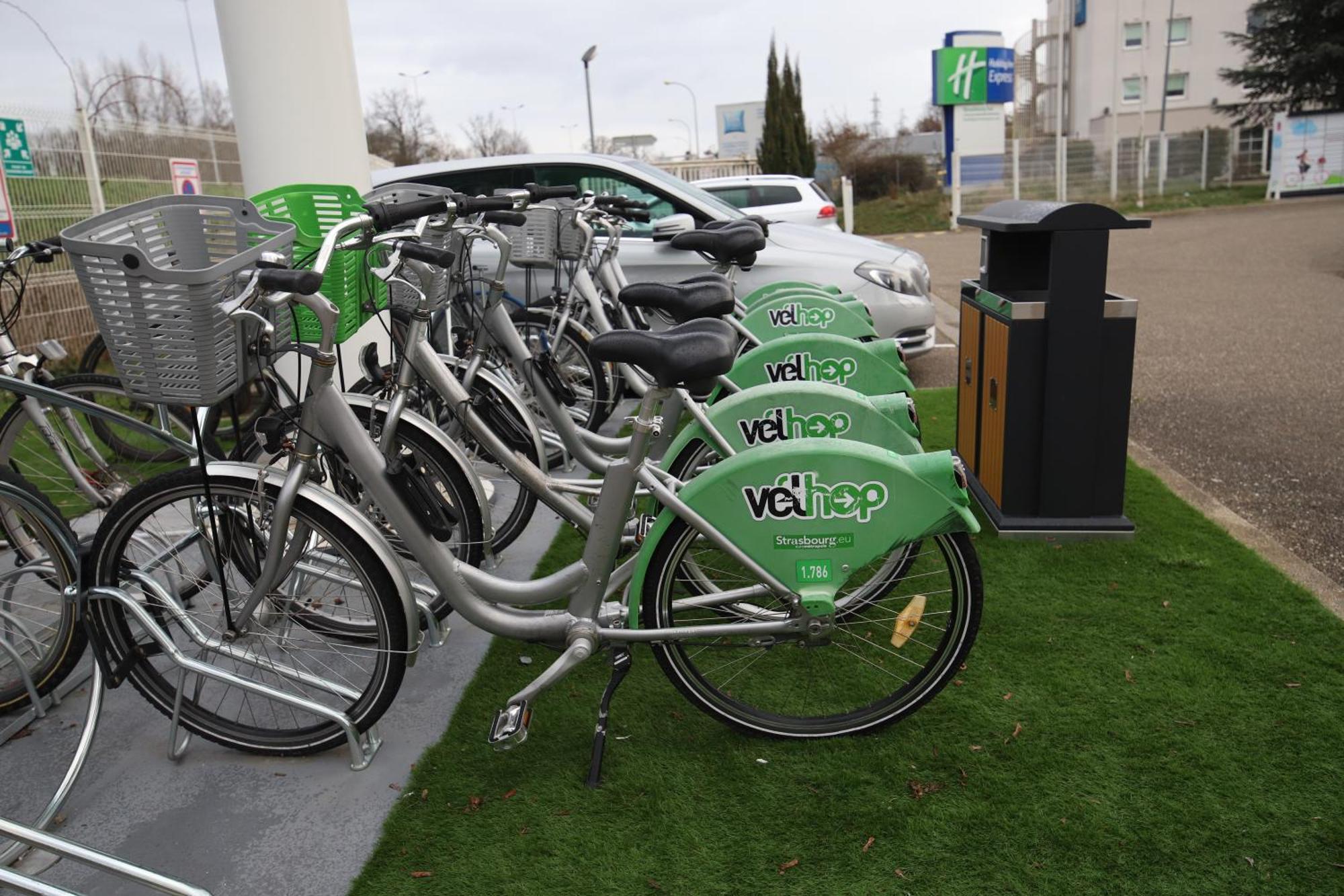 Holiday Inn Express Strasbourg - Sud By Ihg Geispolsheim Esterno foto