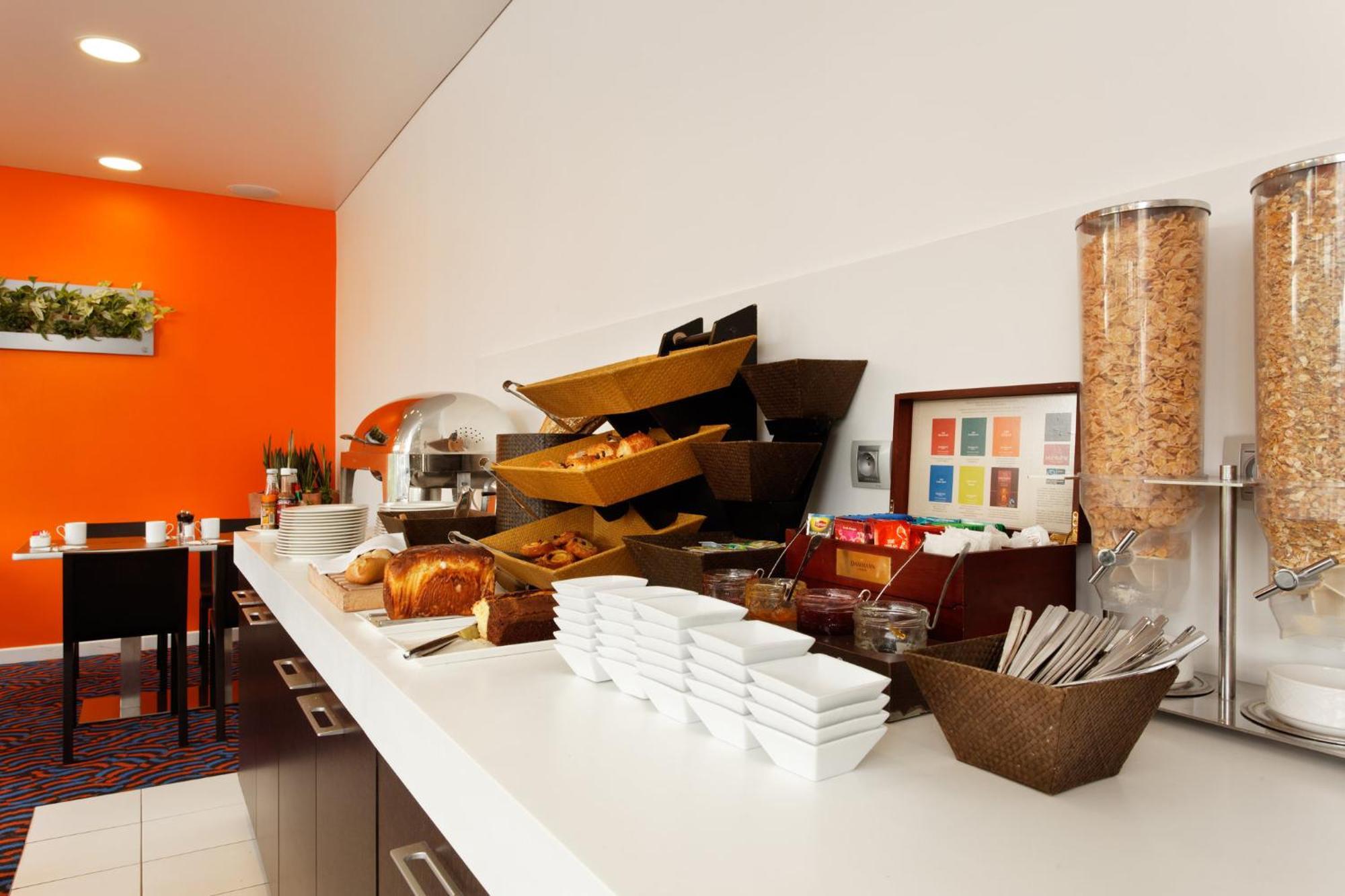 Holiday Inn Express Strasbourg - Sud By Ihg Geispolsheim Esterno foto