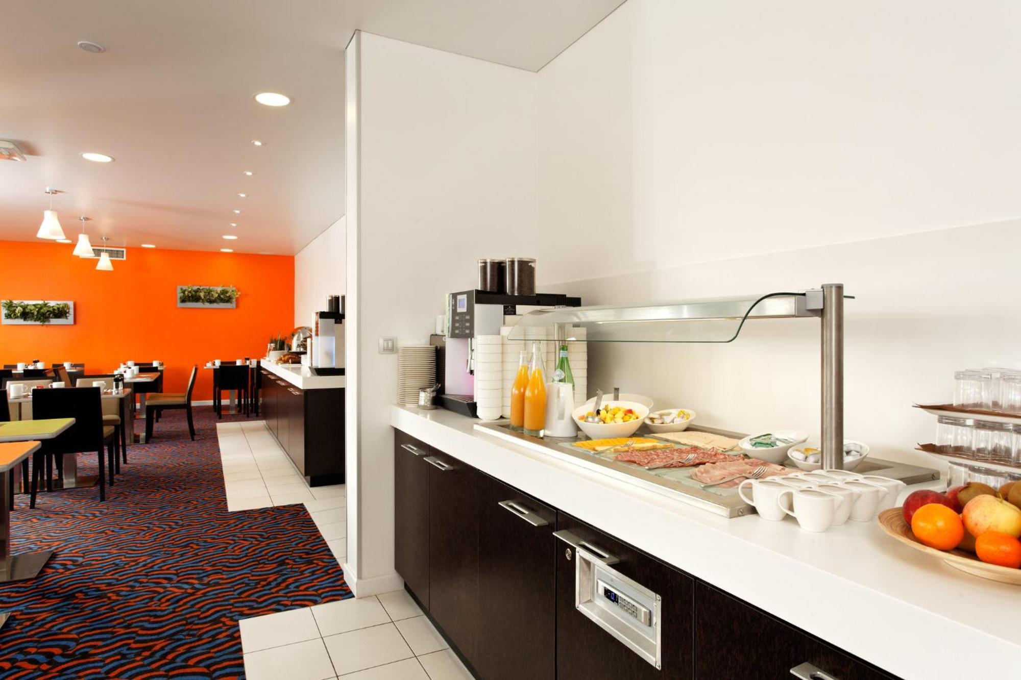 Holiday Inn Express Strasbourg - Sud By Ihg Geispolsheim Esterno foto