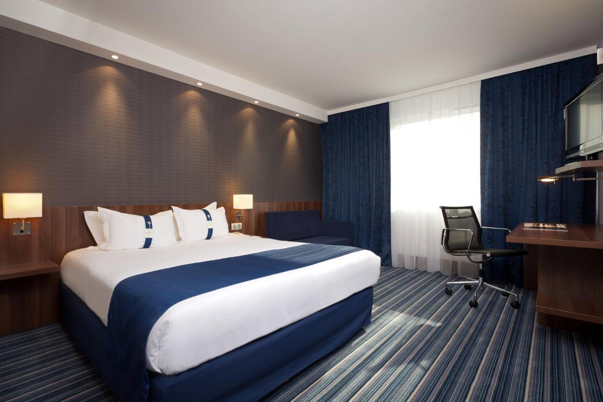 Holiday Inn Express Strasbourg - Sud By Ihg Geispolsheim Esterno foto